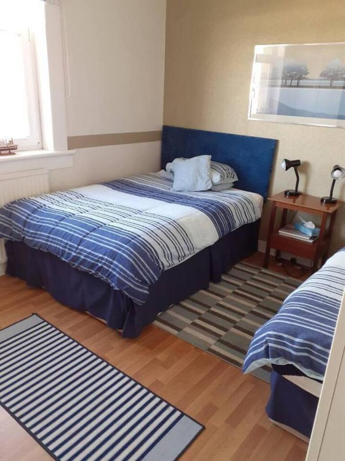 Marina View Lovely Upper 3 Bedroom Apartment Troon Esterno foto
